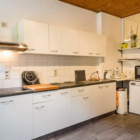 Le De Catherine Esneux